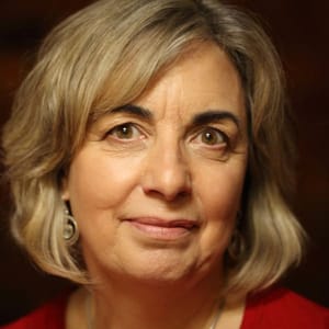 Lara Owen profile image